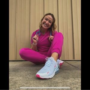 Meet your Posher, Shelby